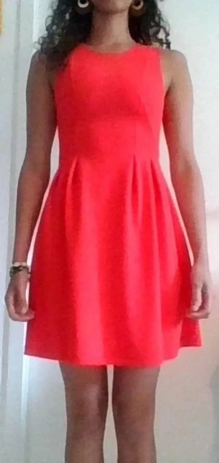 Robe Pimkie rose orangée/corail flashy.