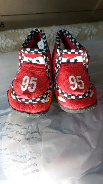 Pantoufles garçon taille 20