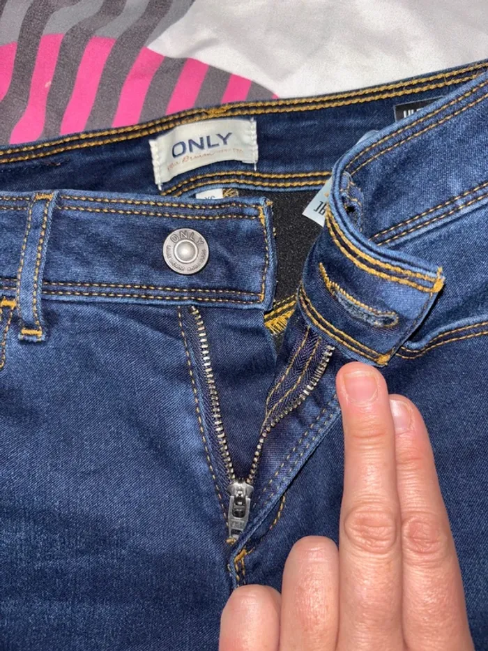 Jean fille xs taille 32 - photo numéro 3