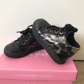 Chaussures de ville vernis et zip Nini & girls pointure 22