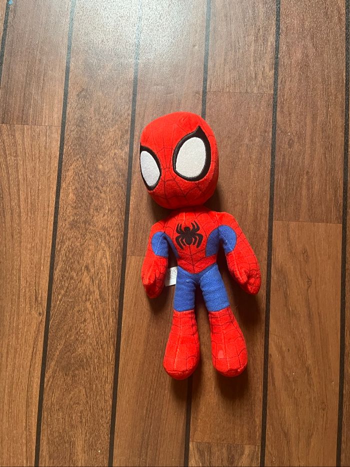 Peluche Marvel Spiderman