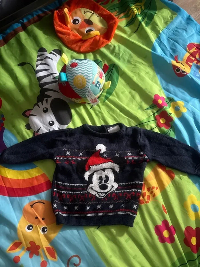 Pull Disney noel 3 mois