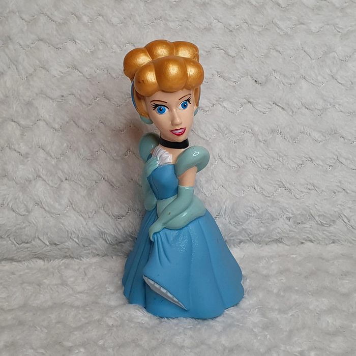 Jouet figurine cendrillon disney figure toys - photo numéro 1