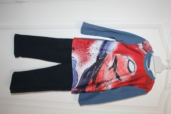 pyjama polaire spiderman bleu et noir 3 ans