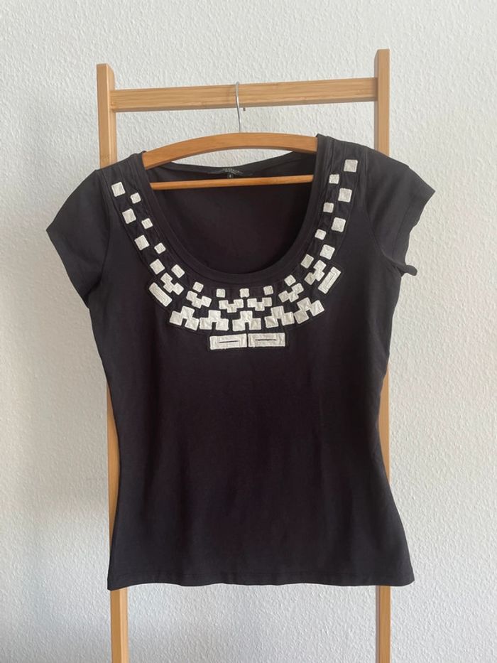 T-shirt marron foncé à broderies Weekend Max Mara