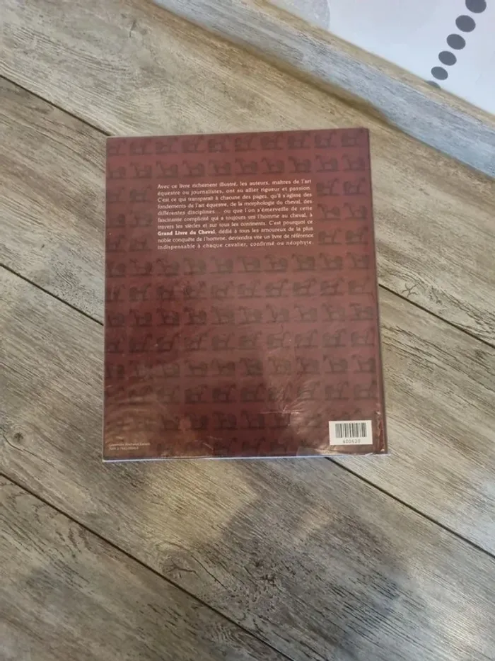 Livre Le Grand livre du Cheval - photo numéro 2
