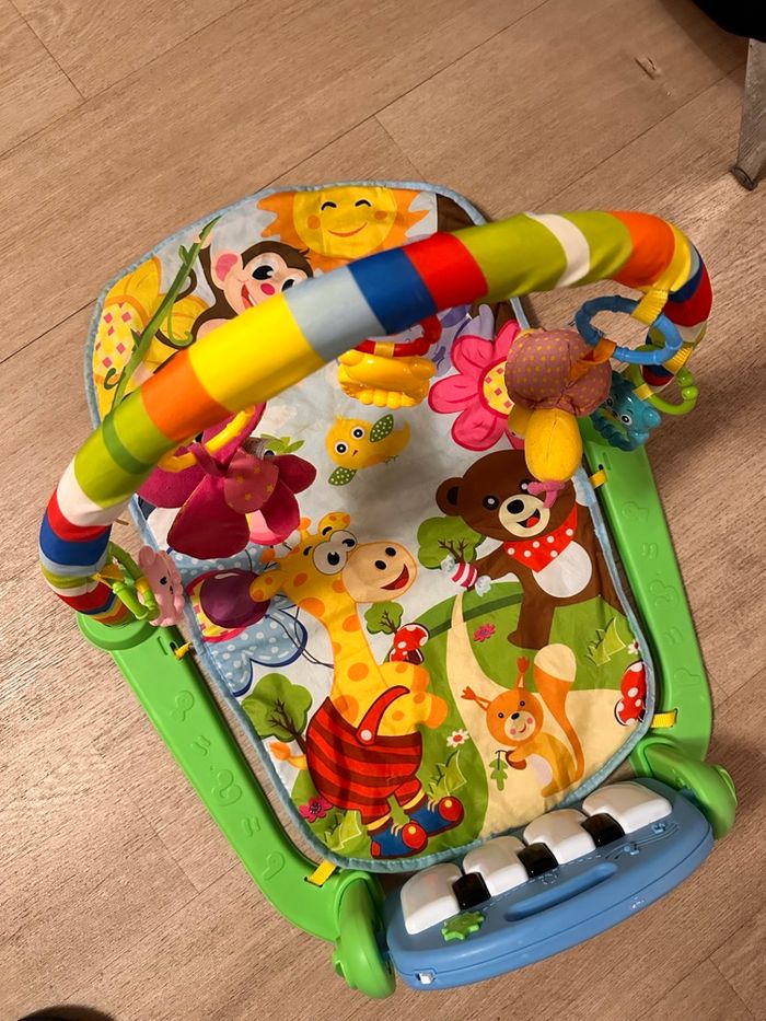 Tapis avec piano