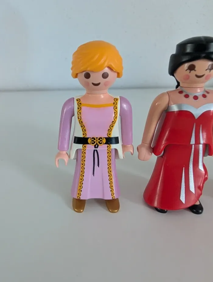 Playmobil lot personnage femme en robe reine princesse autre - photo numéro 2