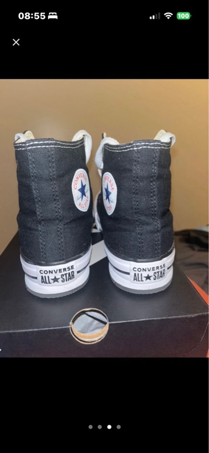 Converse - photo numéro 2