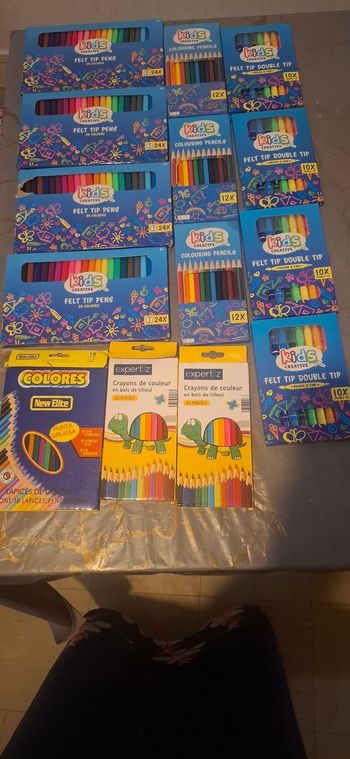 Lots fournitures