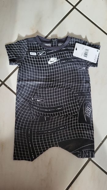 Barboteuse Nike bébé