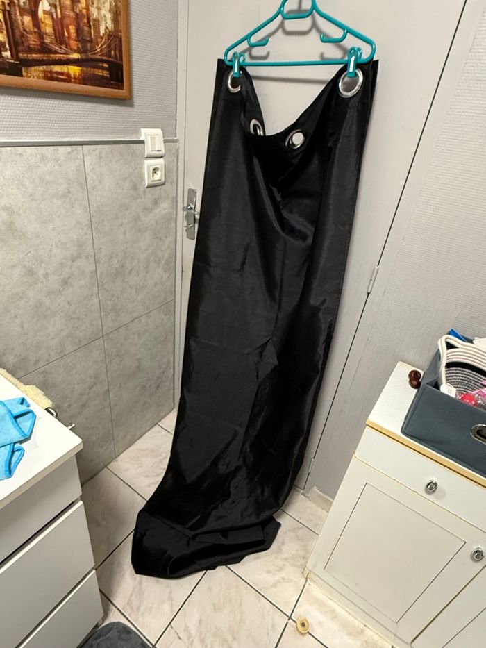 1 rideau noir
