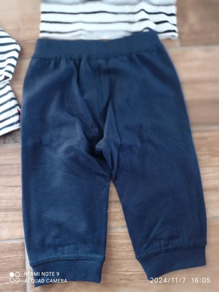 Ensemble 12 mois, bas jogging marine + marinière+ veste sweat a rayures - photo numéro 9