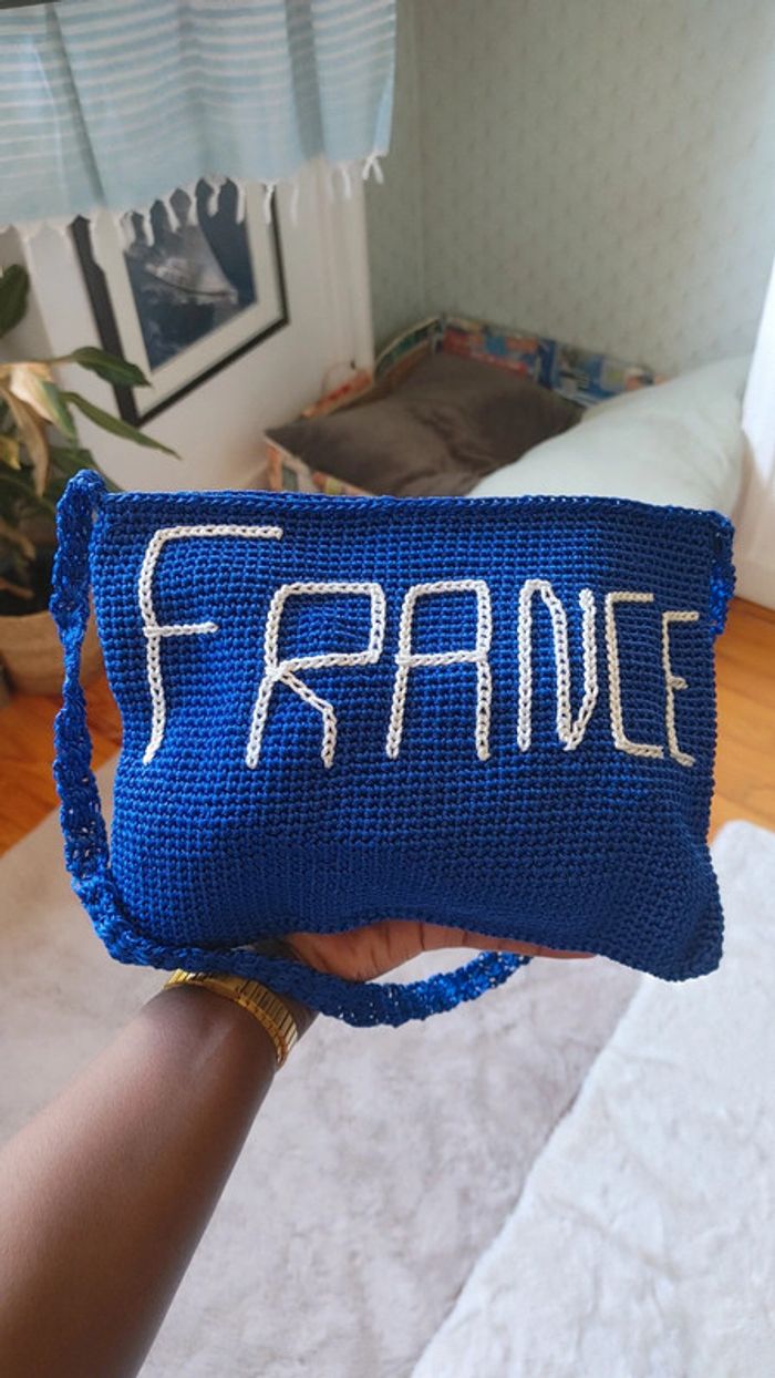 Magnifique sac à main tricot inscription France en excellente état fermeture zip - photo numéro 10