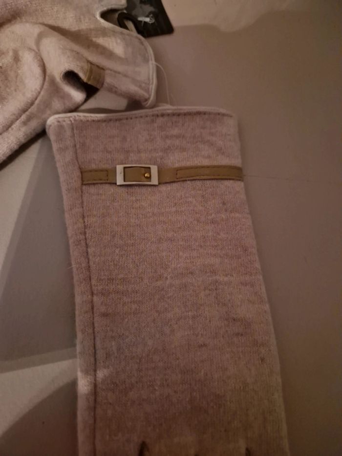 Lot de gants neufs. - photo numéro 7