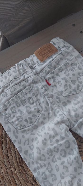 Jean skinny levi's taille 18 mois
