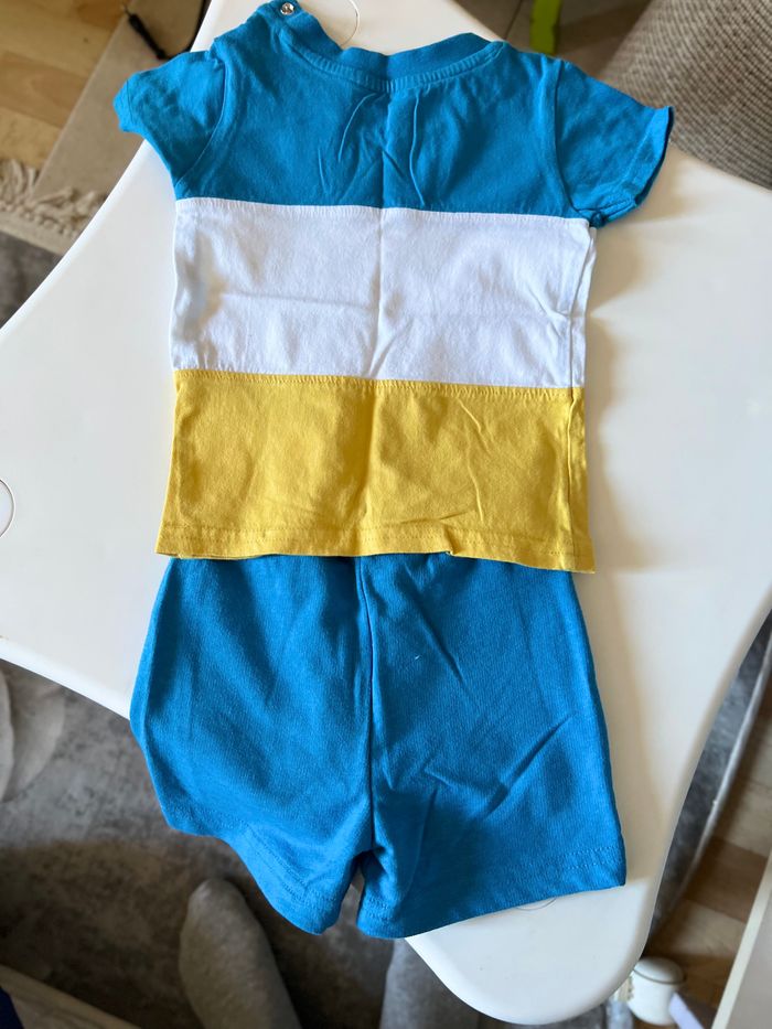 Ensemble short et tee shirt Primark 3-6 mois - photo numéro 2