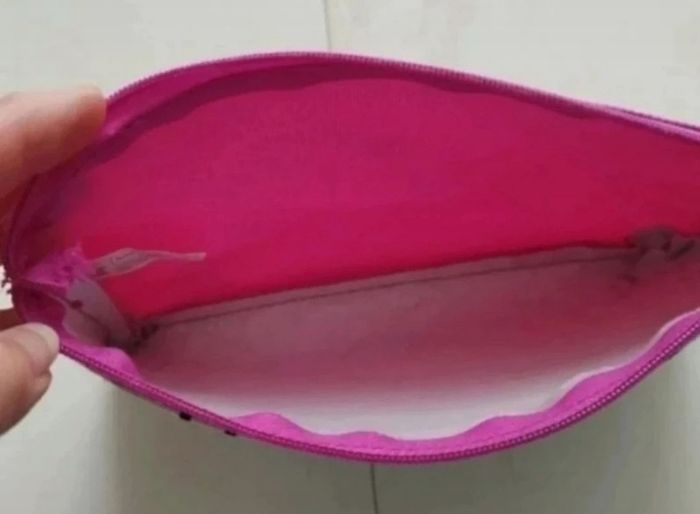 Trousse avec fournitures - photo numéro 3