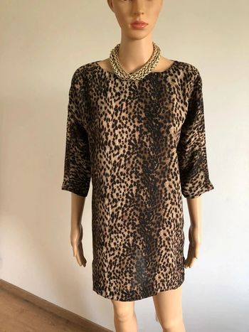 Robe courte casual imprimée léopard Zara Woman taille S état satisfaisant (défaut sur couture)