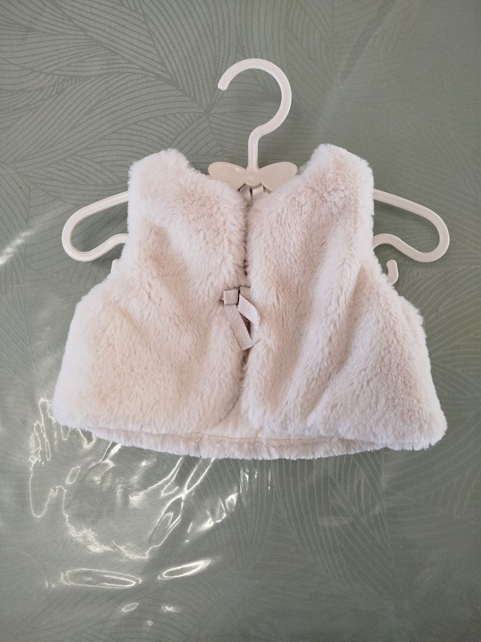 Gilet sans manches 3 mois