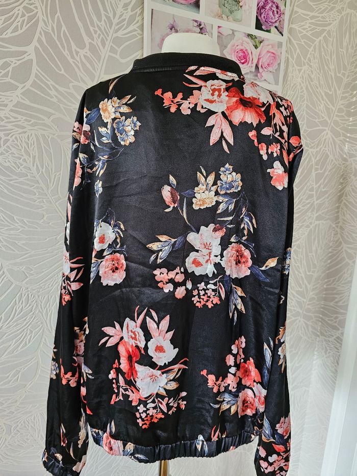 Veste zippé kiabi taille 42 - photo numéro 5