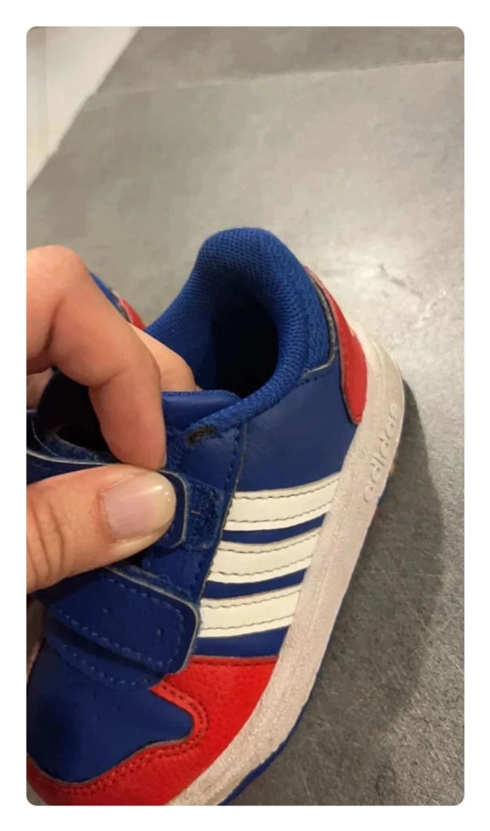 Basket garçon AdidasHoops 2.0 taille 21 - photo numéro 2
