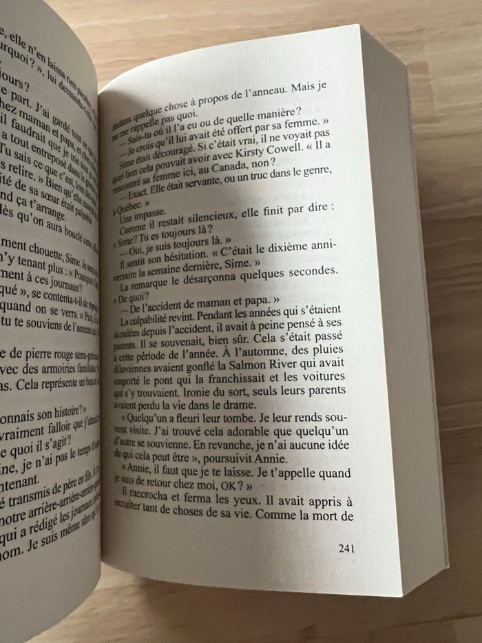 Livre L’Île du Serment – Peter May – Bon État - photo numéro 5