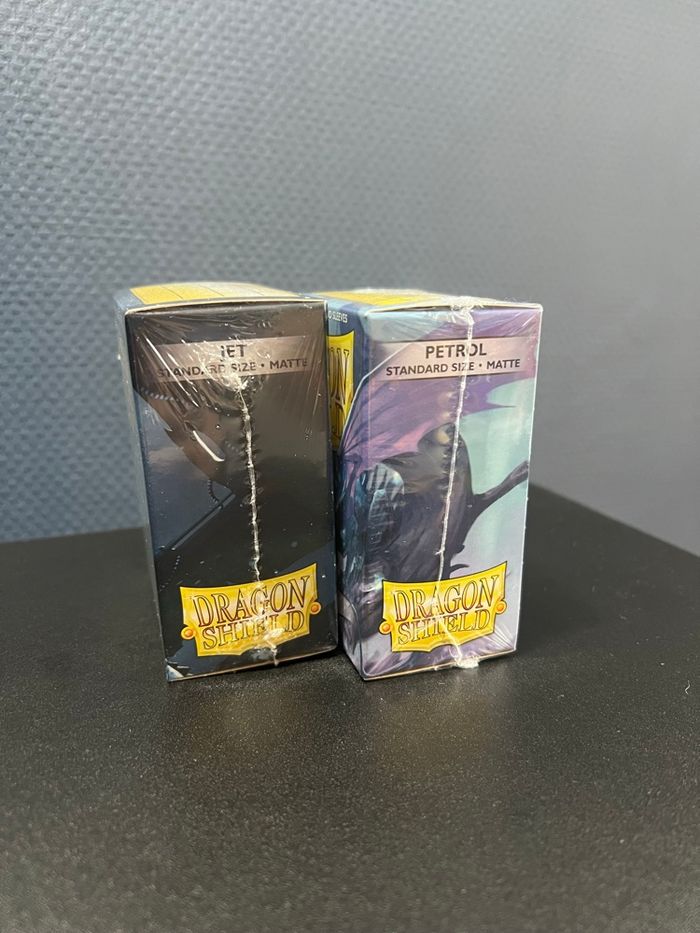 Lot de 2 × 100 sleeves Dragon Shield Premium - photo numéro 2