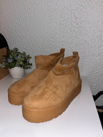 Boots camel
