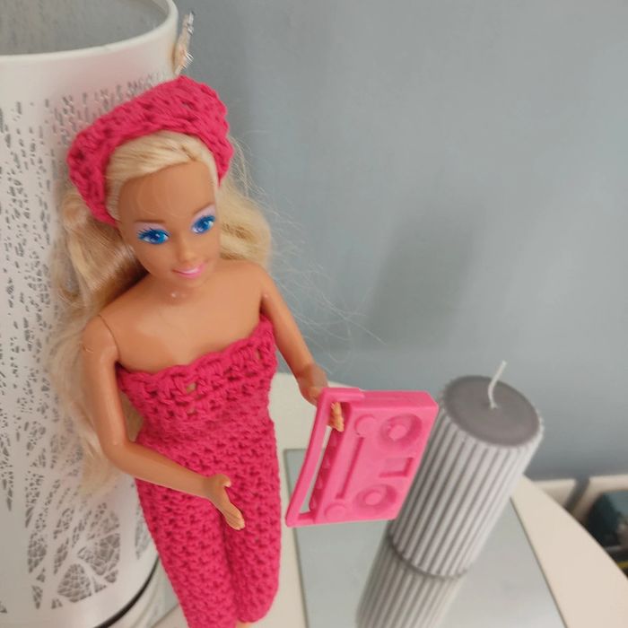 Vêtements pour Barbie 3 € - photo numéro 4