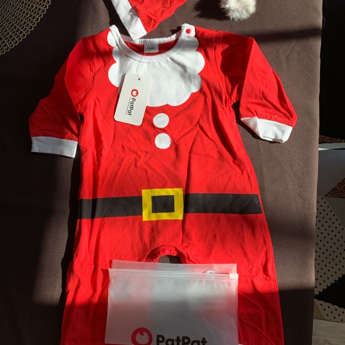 Combinaison et bonnet Père Noël 🎅 6-9 mois