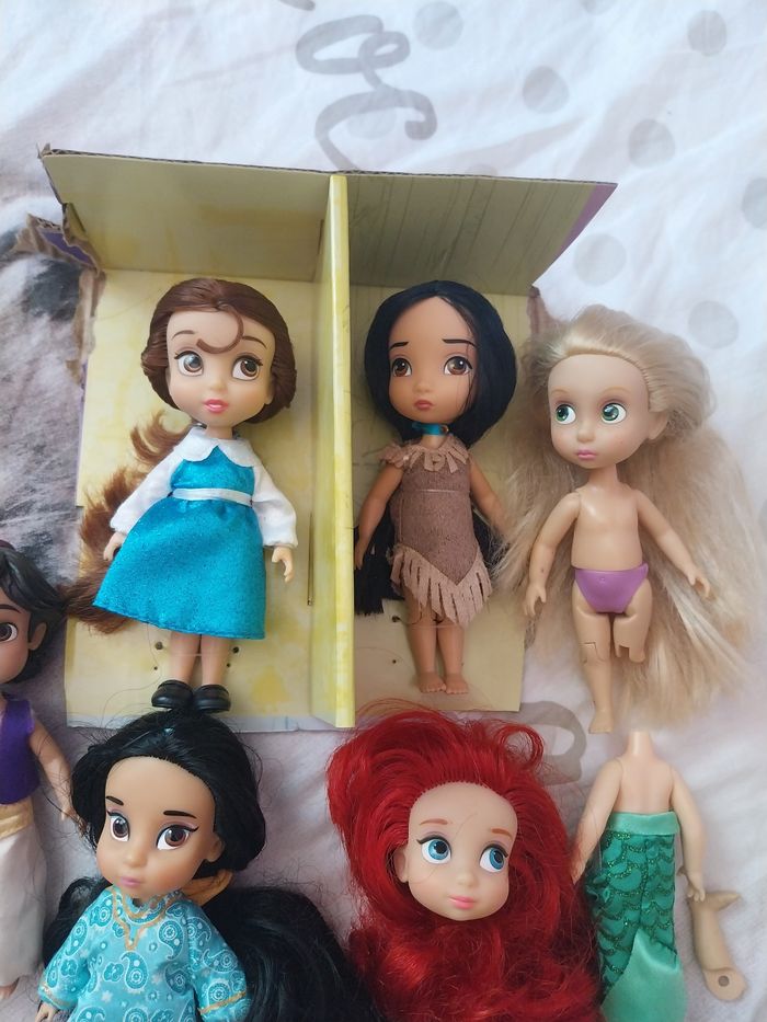 Lot 6 poupées miniatures Animators Princesses Disney Mini-Animators Aladdin Jasmine Pocahontas Belle Ariel Raiponce - photo numéro 2
