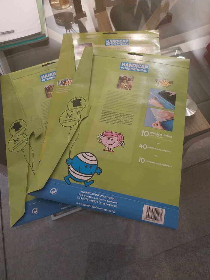 3 pochettes de 24 Kit Plio Protèges livres pour la rentrée de vos enfants - photo numéro 2