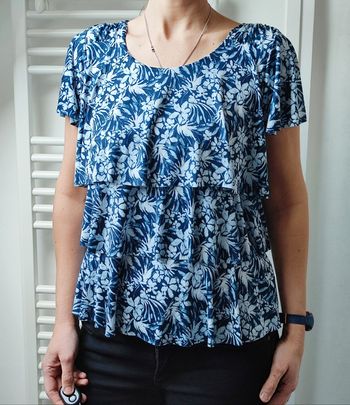 Top fleuri a volants M/L/XL