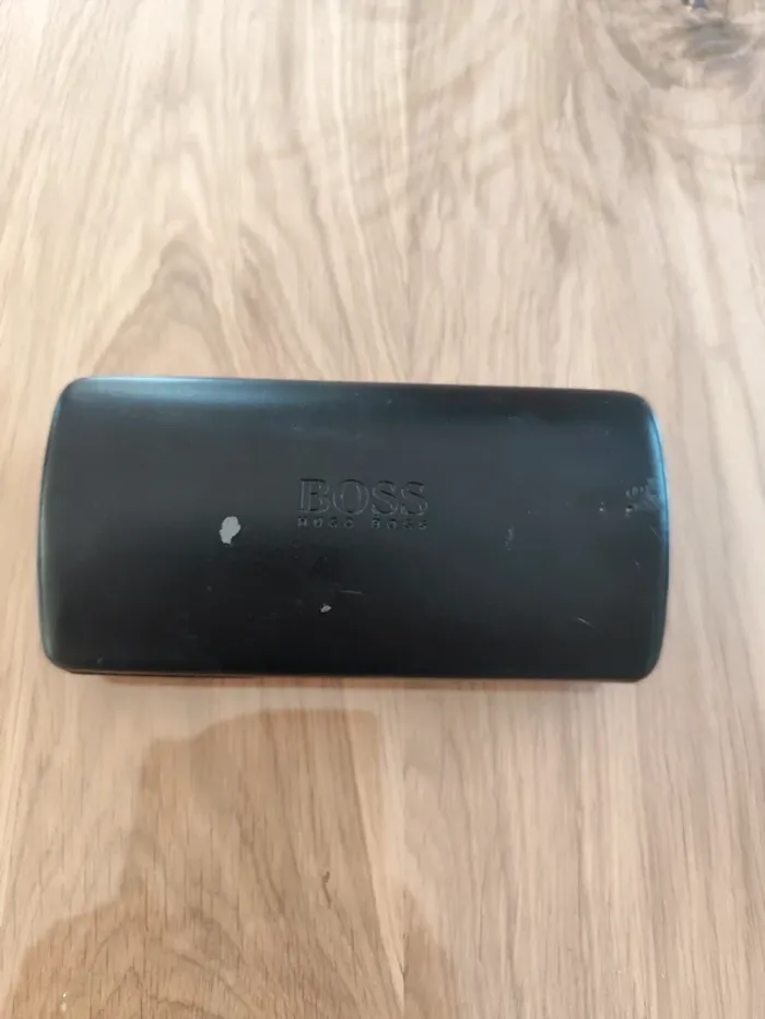 Étui a lunettes Boss