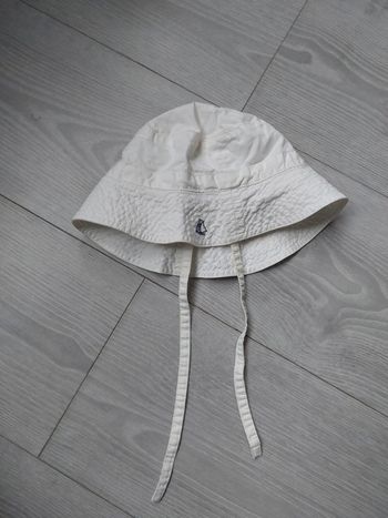 Chapeau Petit Bateau taille 12 / 18 mois ( 47 / 49 cm)