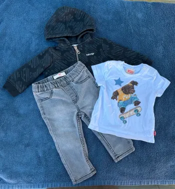 💙 Ensemble Levi’s bébé – 6 mois