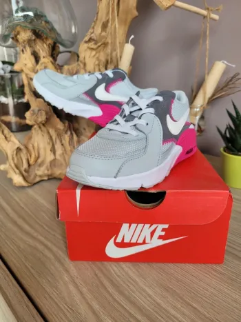 Nike air max pointure 29,5 neuves