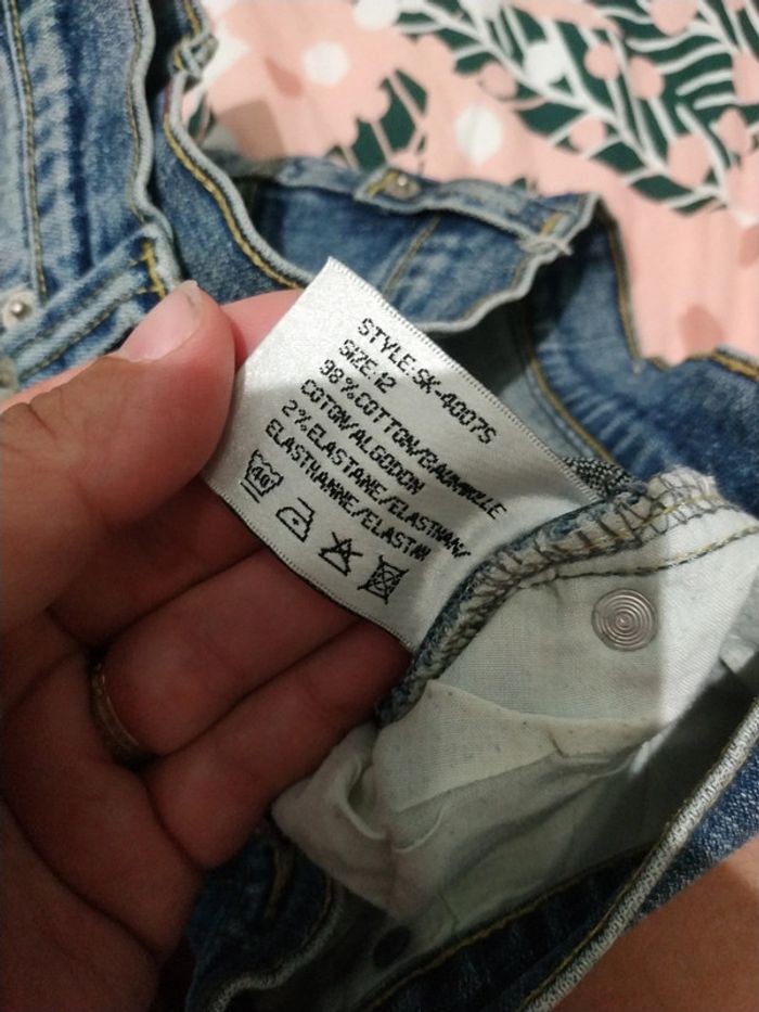 Jupe en jean taille 12 - photo numéro 5