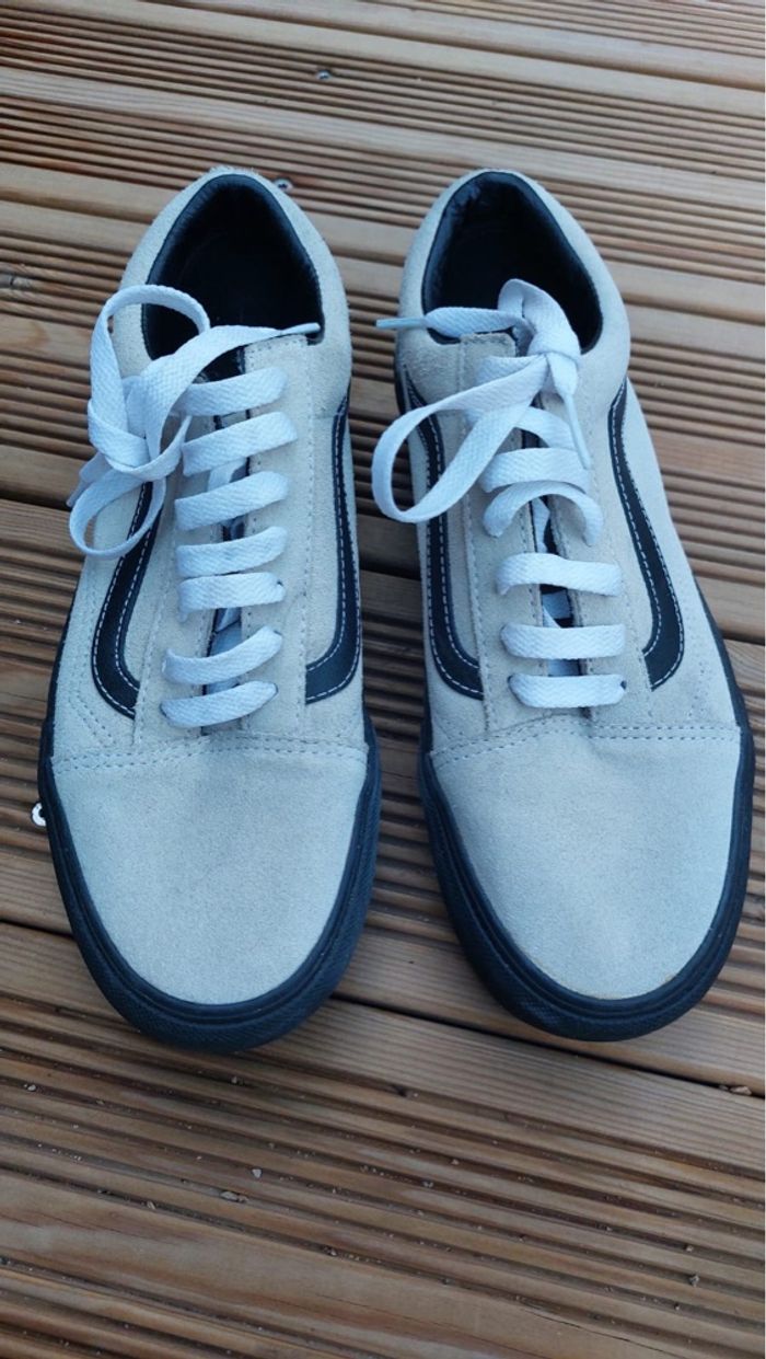 Vans Old Skool – Baskets grises et noires unisexes Taille 38 en très bon état - photo numéro 3