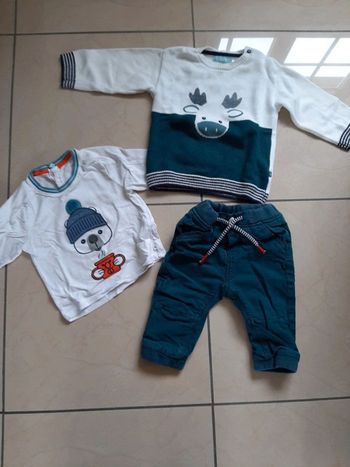 Ensemble composé d'un tee shirt manches longues, d'un pantalon et d'un pull garçon 12 mois