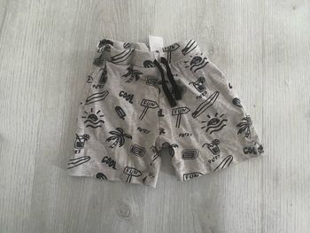 Short primark 12 mois