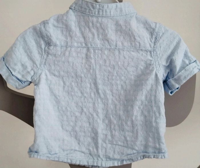 Chemise manches courtes bleu Primark taille 3 mois - photo numéro 2