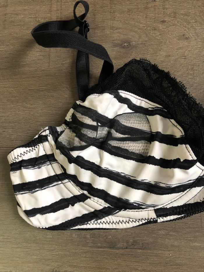 Soutien gorge undiz taille 90B rayé noir et blanc - photo numéro 2
