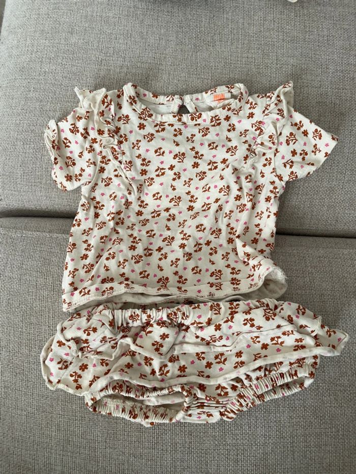Ensemble tee shirt plus bloomer