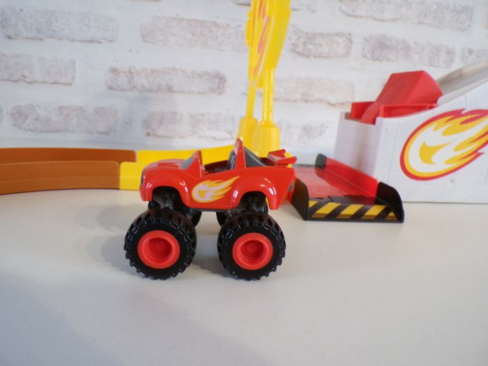 Lanceur  - Blaze et les Monstres Machines - photo numéro 9