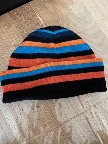 Bonnet  5-8 ans H&M