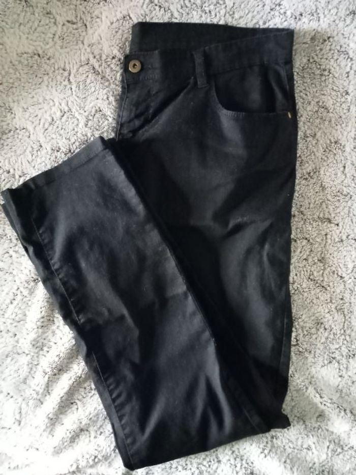 Pantalon noir, le basic !