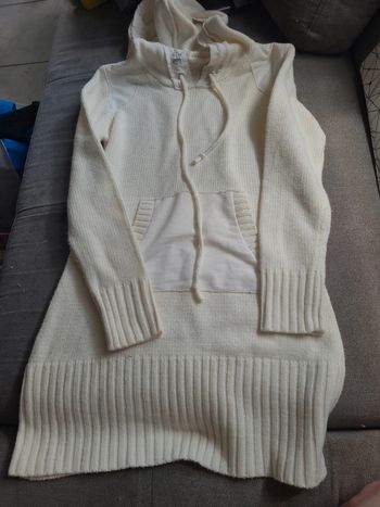 Robe pull à capuche
