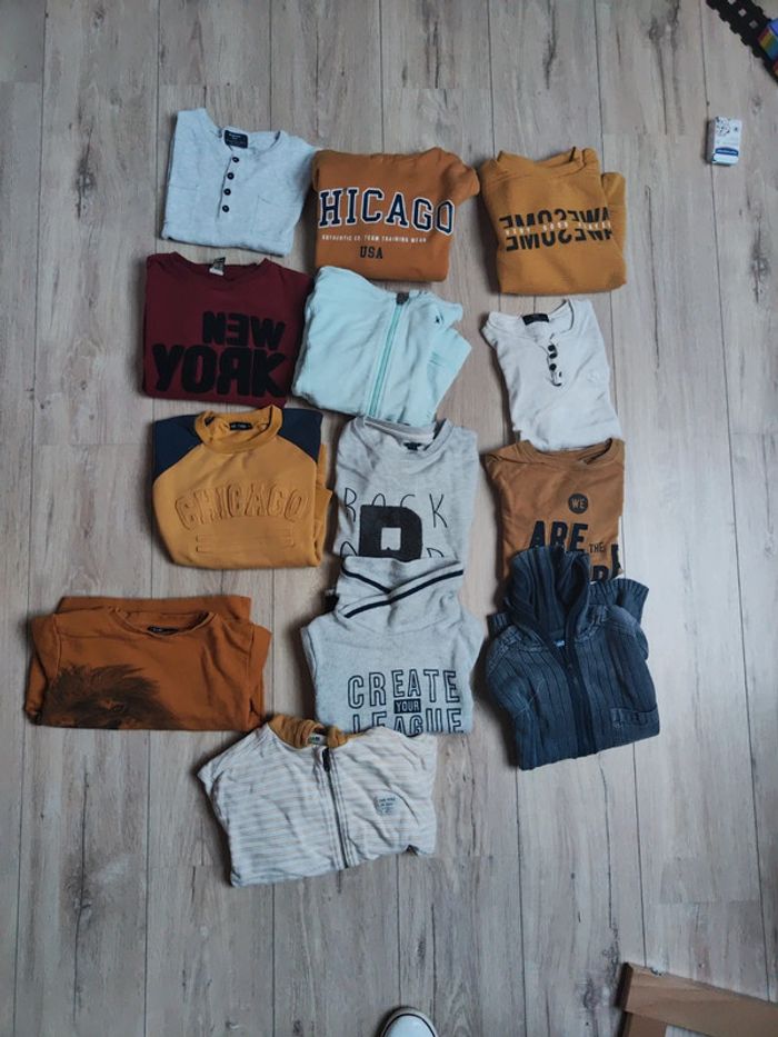 Lot de 13 pulls/gilets